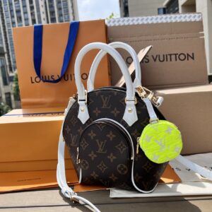 LOUIS VUITTON LV Match series classic monogram print zipper closure canvas and cowhide