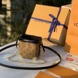 LV 2023 limited edition catwalk siomai bun